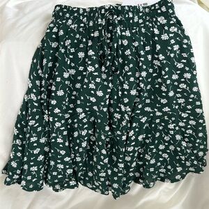 Brand new Princess  Polly floral skirt size 0.